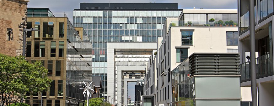 能耗監測系統，能源效率，實時監測，能源消耗，技術解決方案，企業管理